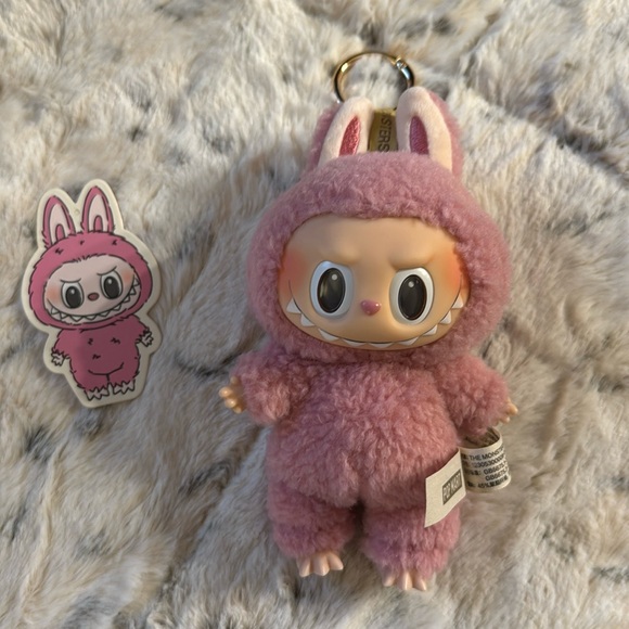 Pop Mart The Monsters Labubu Exciting Macaron Lychee Berry - Picture 1 of 5